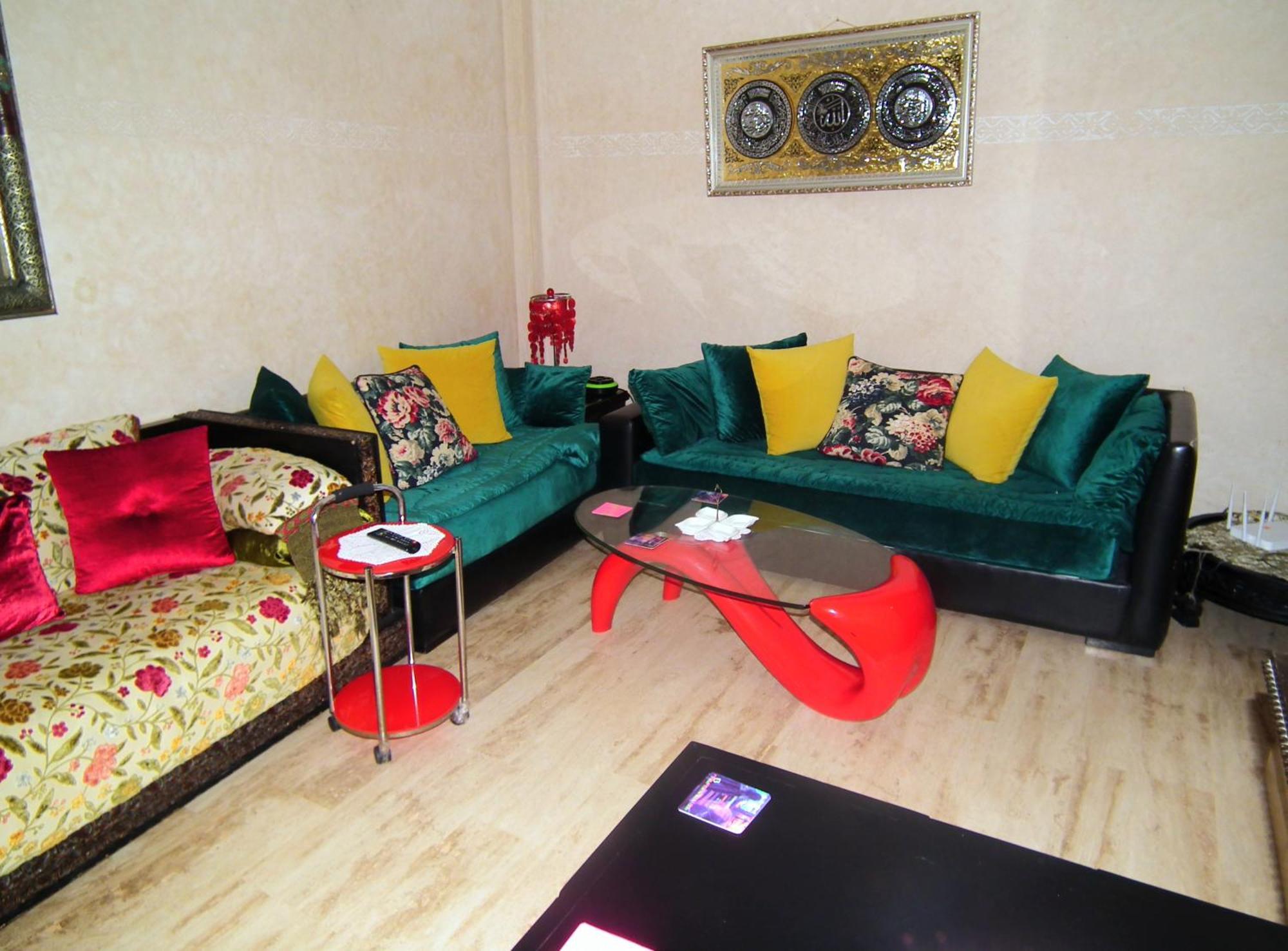 Feels Like Home, Nice With Terrace In City Center, Free Private Parking, Val Fleuri Maarif *